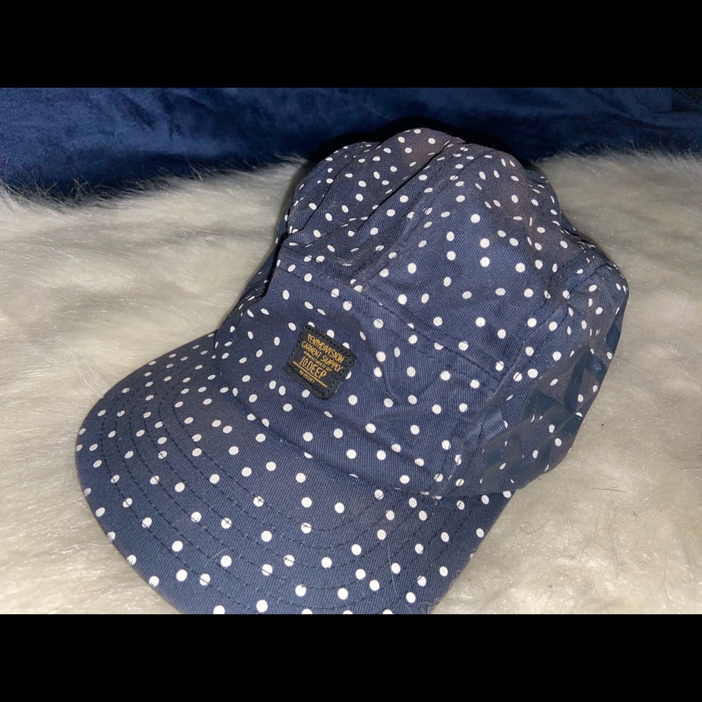 Hat - Picture 2 of 5